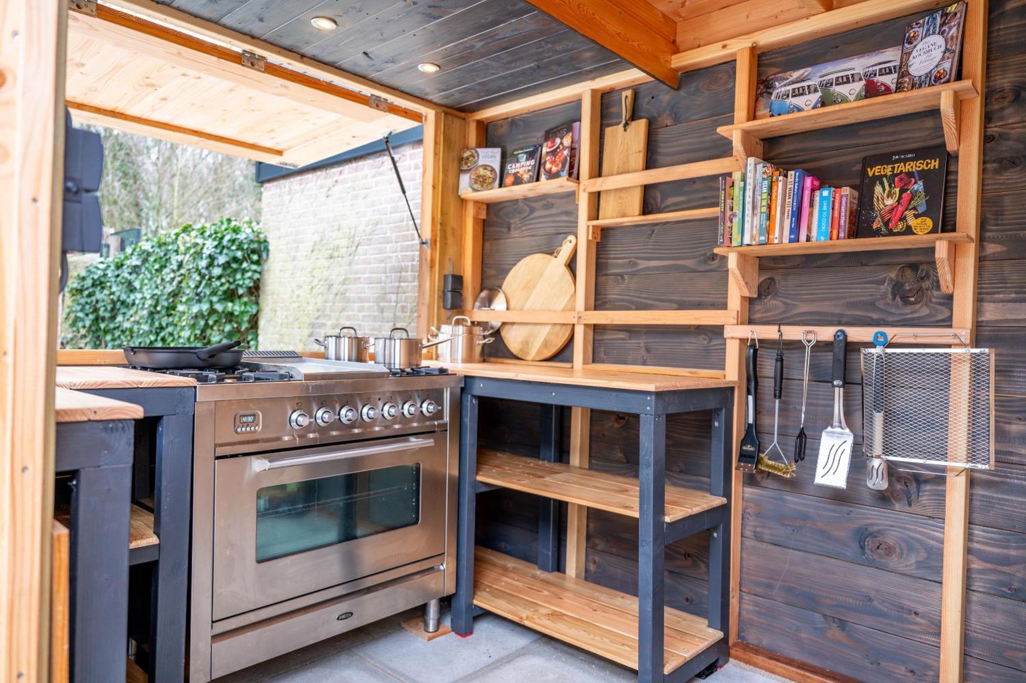 Kahakai Beach House - Unique Outdoor Kitchen - Next To Local Lake And 15 Min. The From Beach Noordwijkerhout Exterior foto